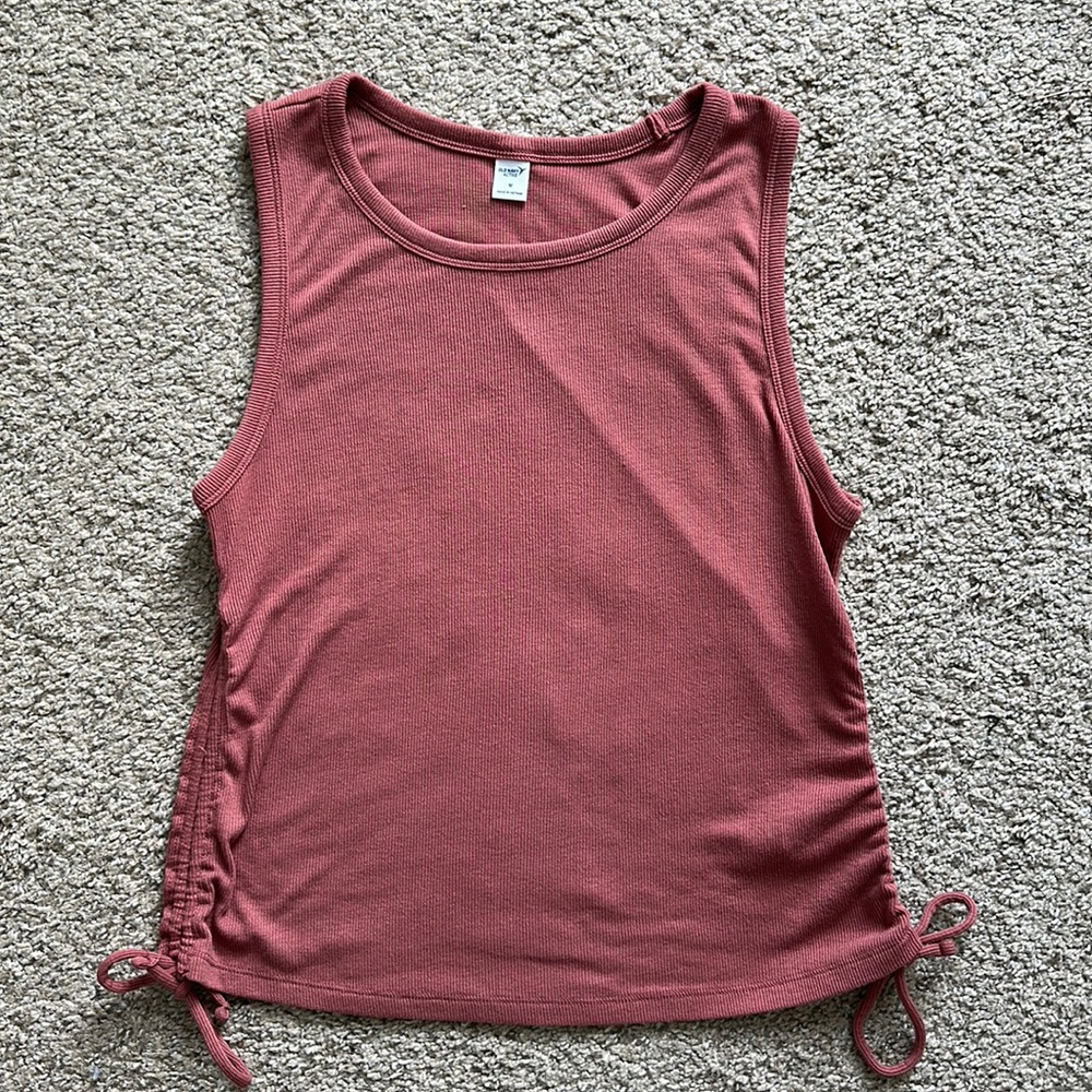 Old navy active tank